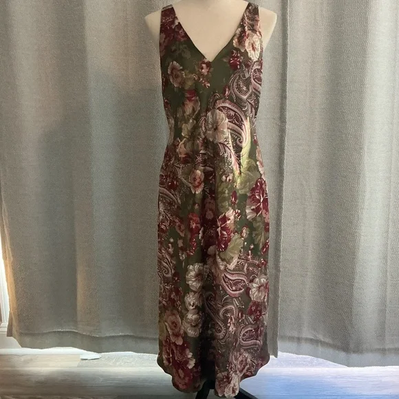 LAUREN Ralph Lauren Floral Satin Charmeuse Sleeveless Dress - Picture 6 of 16